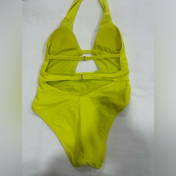 Brand: Adore Me SIZE: Small COLOR: neon green/yellow - Picture 2 of 6